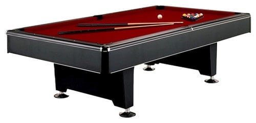 现代风格的台球桌与黑色框架。